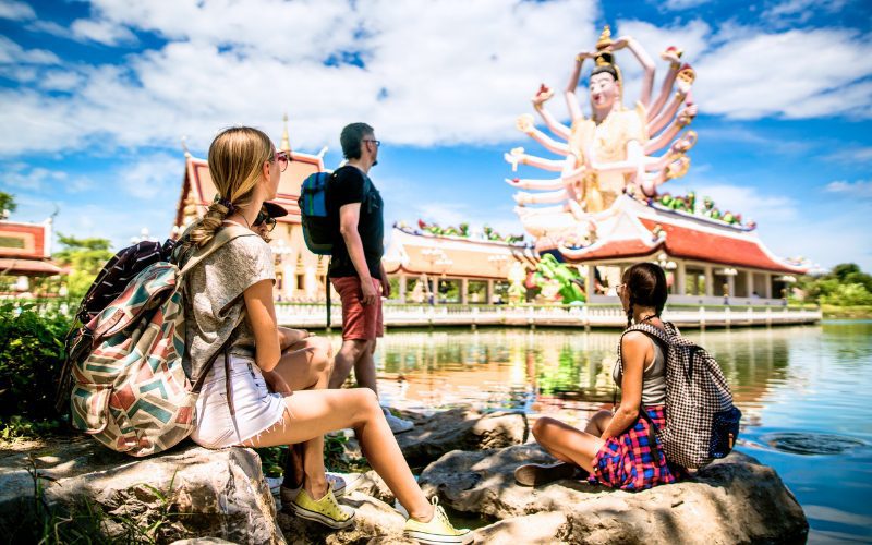 Attention à l'hydratation et à la protection contre le soleil pendant les journées chaudes et ensoleillées en Thaïlande