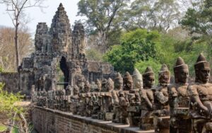 Angkor et Ses Secrets : Circuit de 5 Jours à Siem Reap