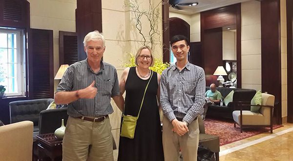 Alex et un couple américain au Sofitel Métropole