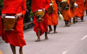 Aumône matinale à Luang Prabang
