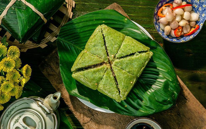 Banh chung, plat incontournable dans le repas du Têt au nord