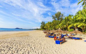 Bronzer sur la plage de Ngapali