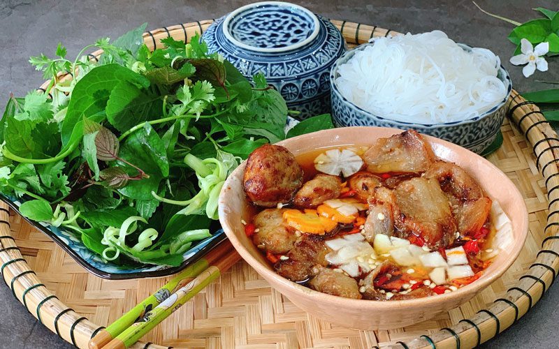 Bun cha, plat très connu auprès des voyageurs
