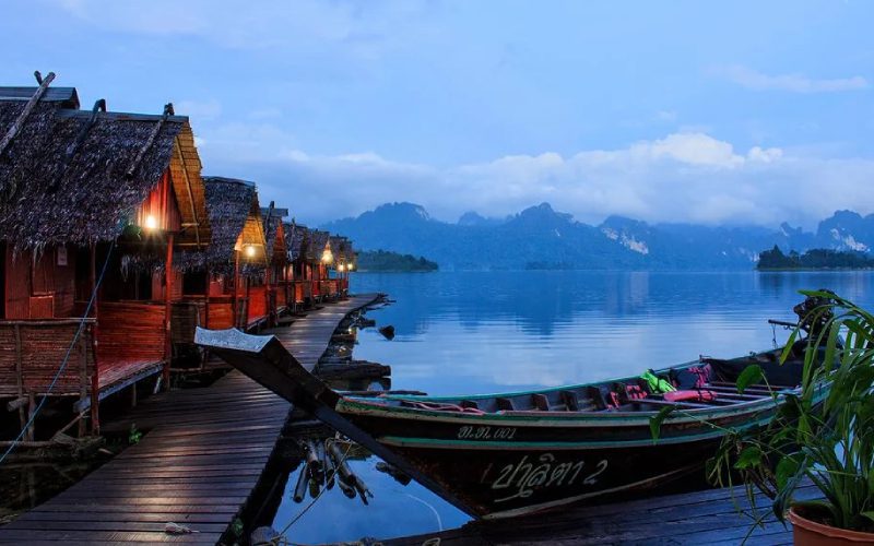 Bungalows flottants Cheow Lan