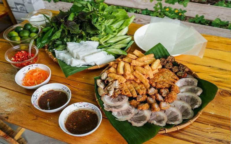 Bun Dau Co Tuyen Hanoï (Nouilles de Riz Tuyen avec Tofu Frit)