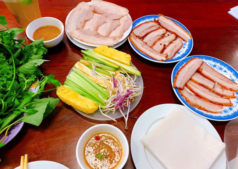 Bánh tráng cuốn thịt heo