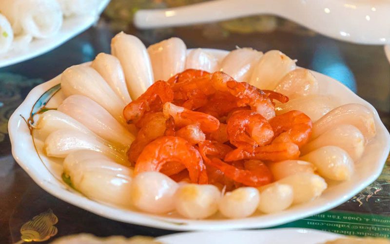 Cu kieu tom kho, tubercules de Kieu et les crevettes séchées