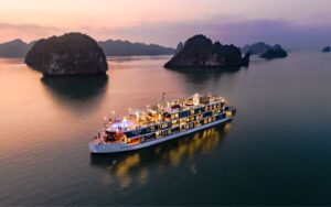 Croisière dans la baie d'Halong