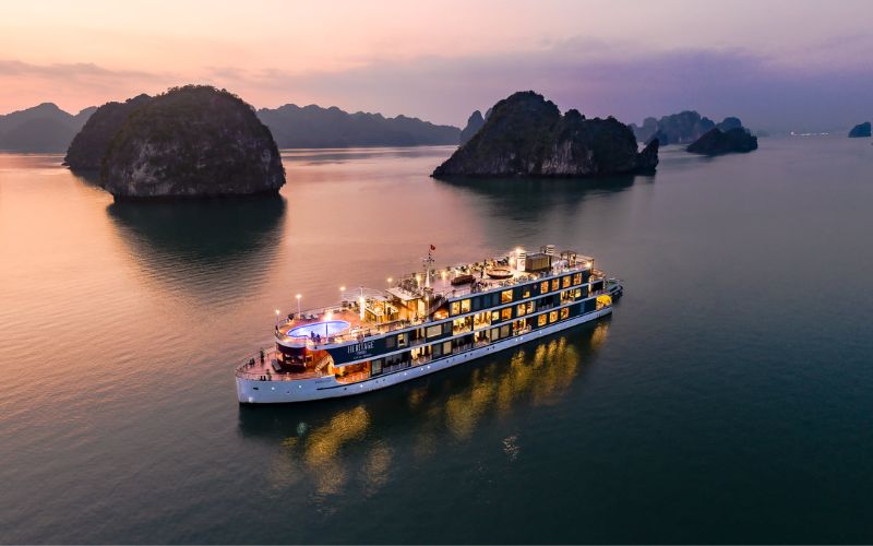 Croisière dans la baie d'Halong