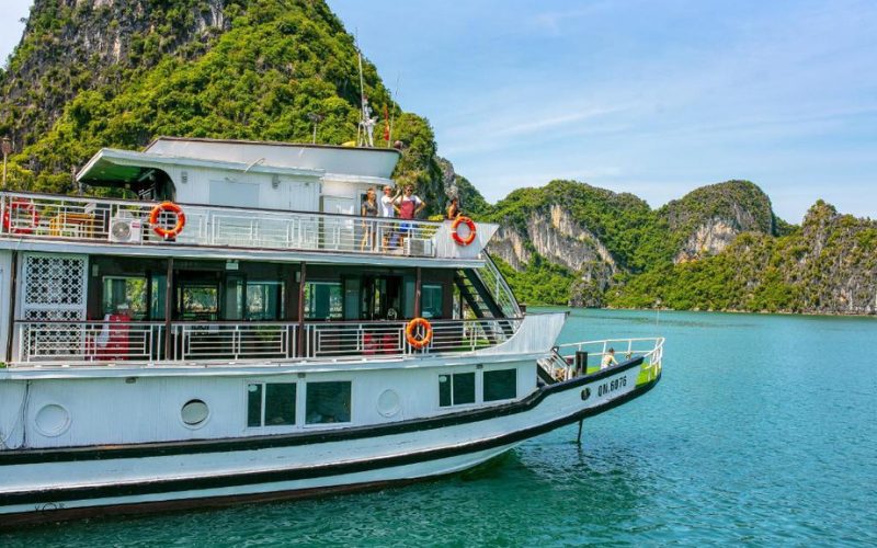 Croisière à petit budget à la baie d'Halong