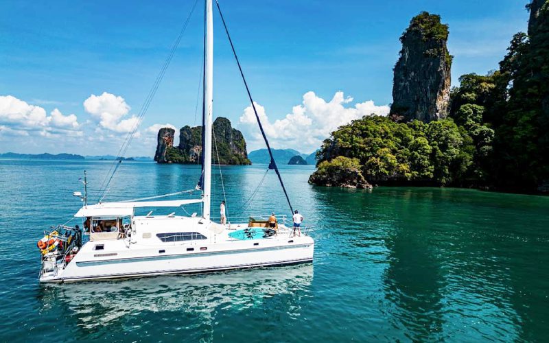 Catamaran à voile à Phuket