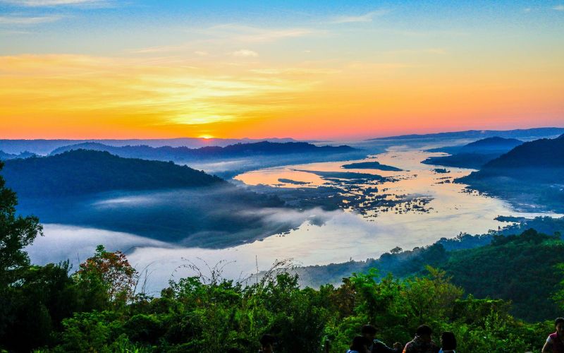 Circuit culturel et naturel au Vietnam et Laos en 19 jours