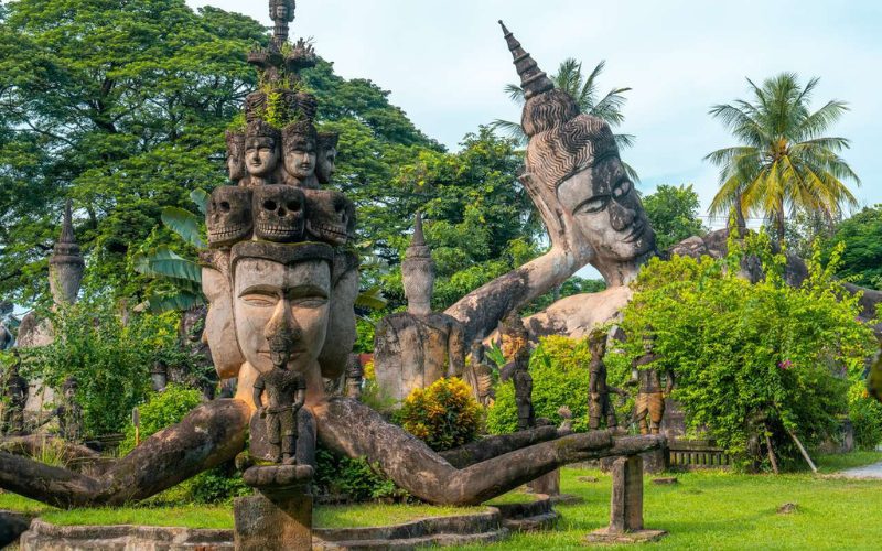 Découverte Authentique du Laos : Vientiane et Luang Prabang en 4 Jours