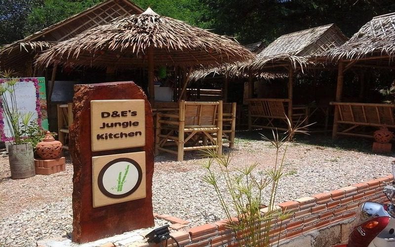 D&E's Jungle Kitchen