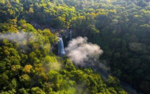 Exploration de la beauté naturelle au centre du Vietnam 10 Jours