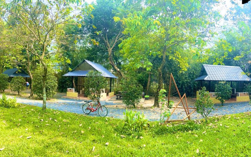 Explorez le paysage bucolique de Bình Quới 1 en louant un vélo.