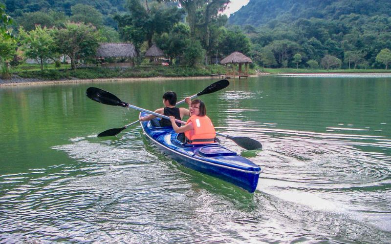 Faire du kayak