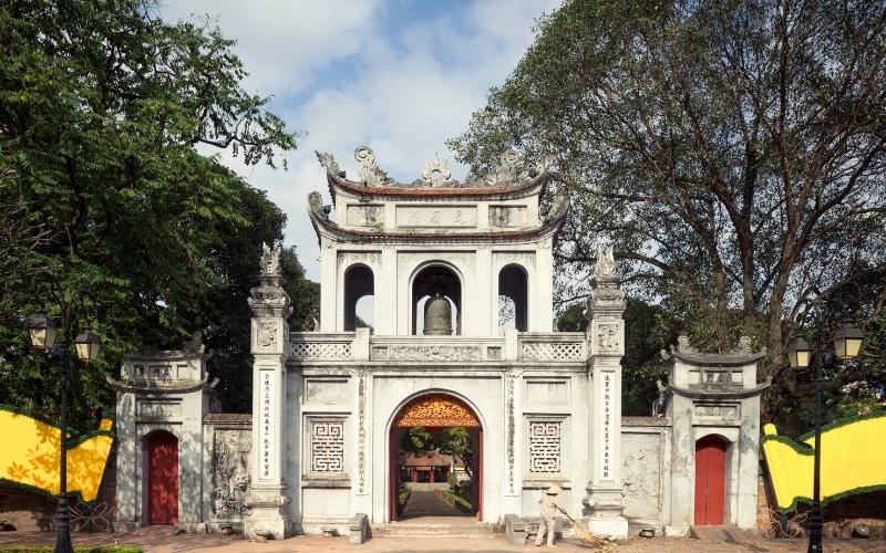 Grand Portique Van Mieu