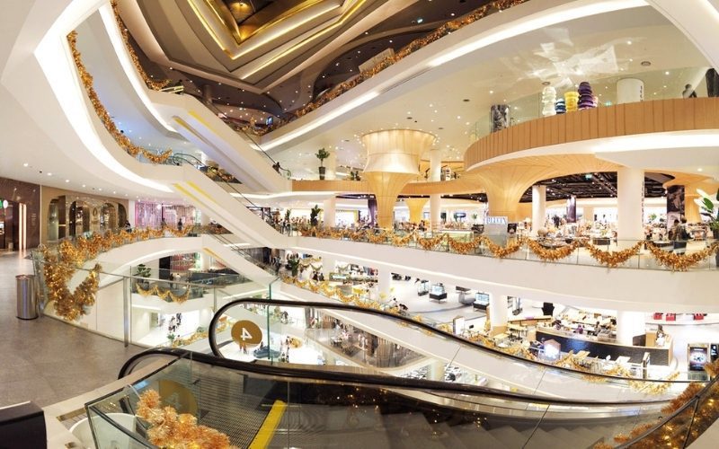 Intérieur du centre commercial ICONSIAM