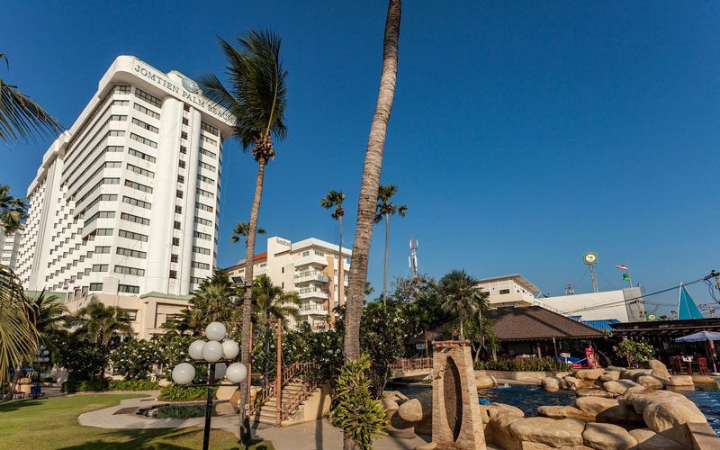 Jomtien Palm Beach Hotel & Resort