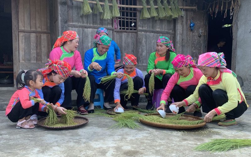 Les Dzays - Village de Ta Van