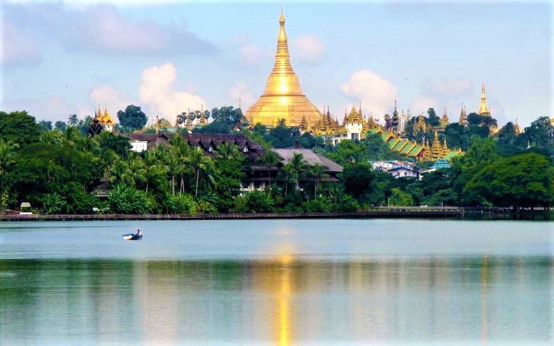 Lac Kandawgyi