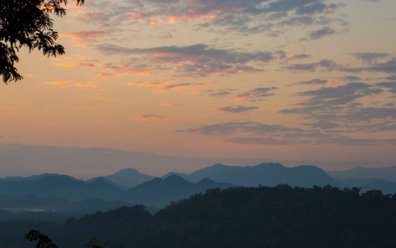 Lever de soleil à Luang Prabang Laos