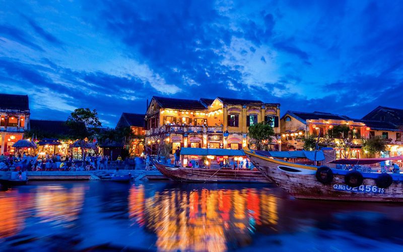 La vie nocturne à Hoi An