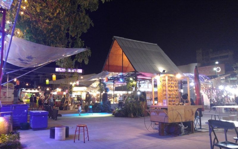 Marché nocturne de Ploen Ruedee