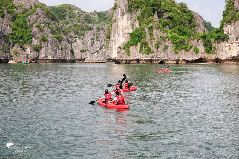 Mon Cheri Cruise - Kayak