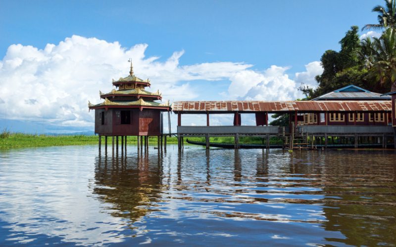 Monastère de Nga Hpe Chaung