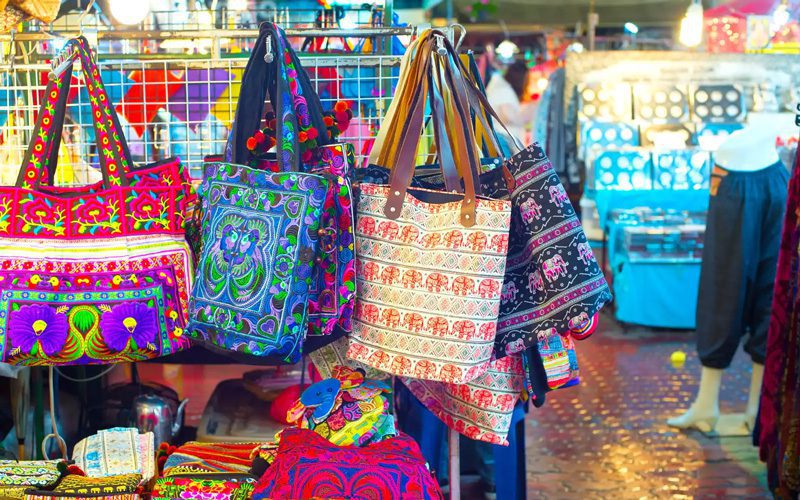 Marché de nuit Kanchanaburi