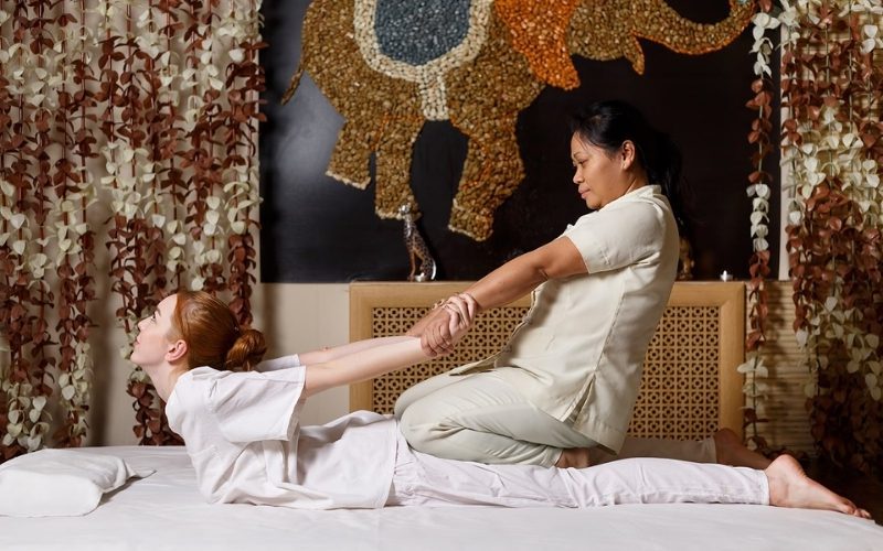 Massage traditionnel de la Thaïlande