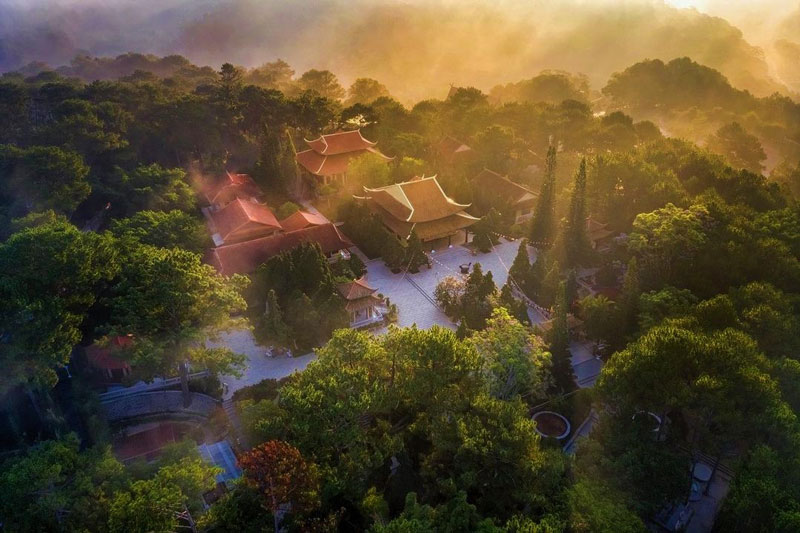 Monastère Thiền Trúc Lâm - Centre de méditation au Vietnam