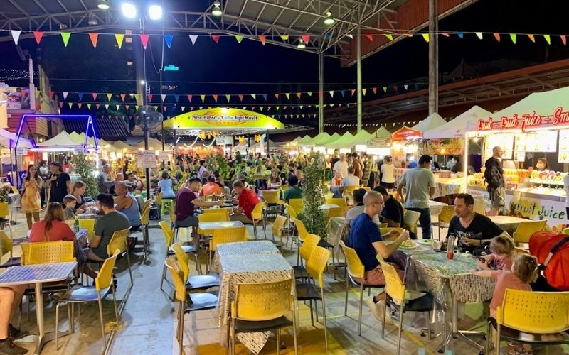 Marché nocturne de Kalare