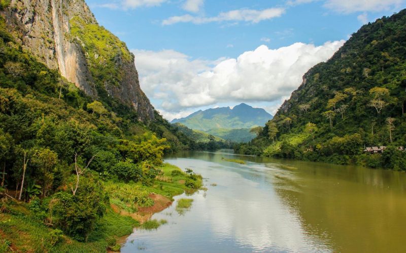 Nong Khiaw