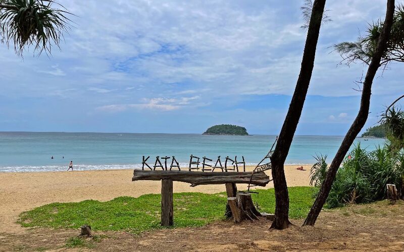 plage-de-kata-phuket