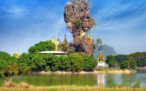 Pagode bouddhiste à Hpa-An