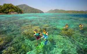 Plongée en apnée à Phang Nga