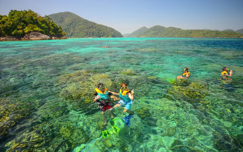 Plongée en apnée à Phang Nga