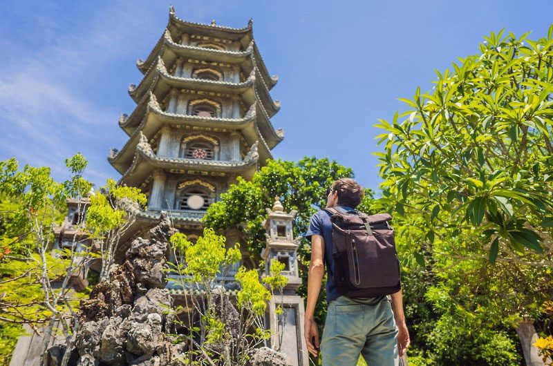 S’habiller de façon appropriée dans les pagodes et les temples