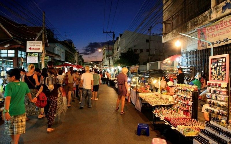 Saturday Walking Street Market