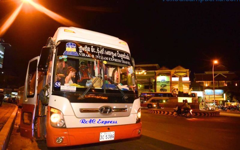 Se rendre au Cambodge en bus est une option économique