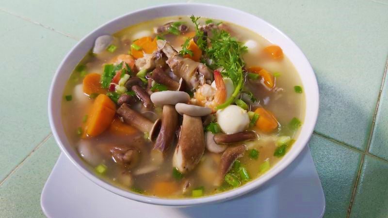 Soupe de champignons Tram Phu Quoc