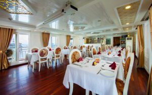 Signature Cruise - Restaurant