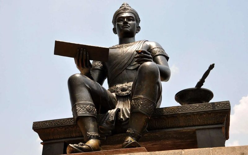 Statue du roi Ramkhamhaeng
