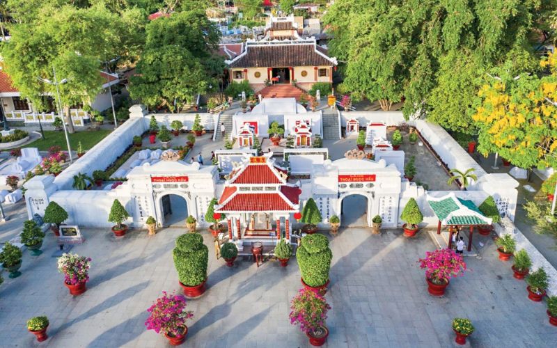 Tomb Thoai Ngoc Hau