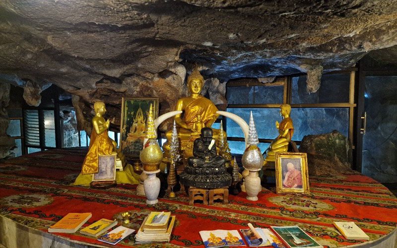 Temple de la grotte du dragon