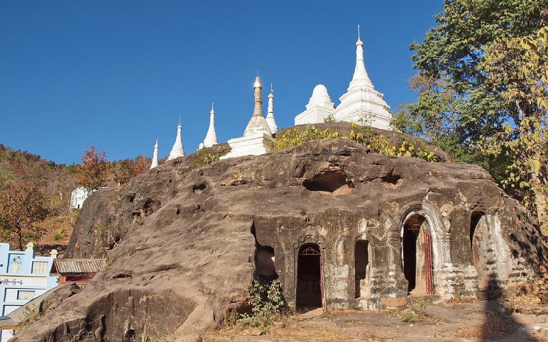 Temple troglodyte de Po Win Taung