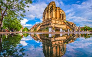 Visite gratuite du Wat Chedi Luang à Chiang Mai